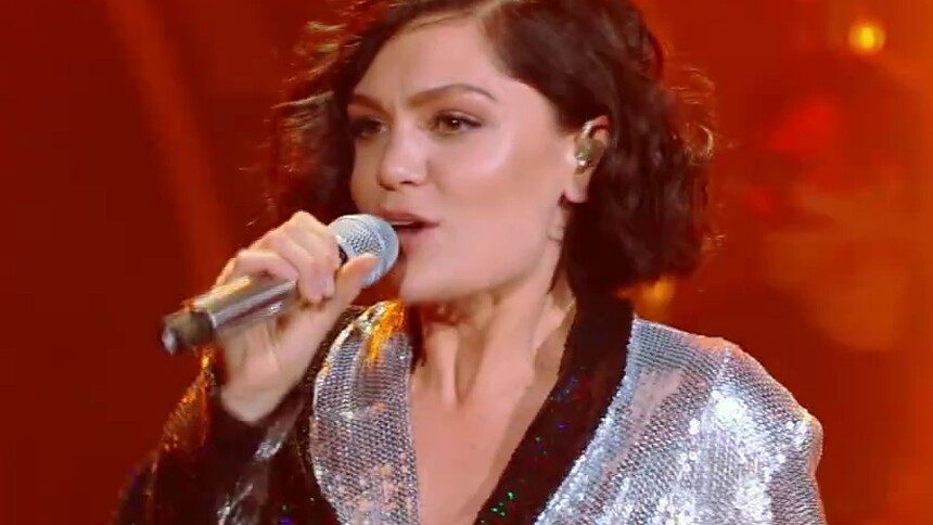 jessie j隔空歌舞嗨翻小客厅 高颜值小鲜肉暖心上线-综艺-高清视频