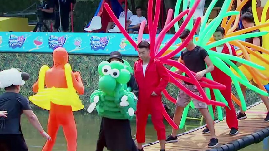 摇啊笑啊桥第三季20200915期精编版:"金刚葫芦娃"大战猎豹队-综艺