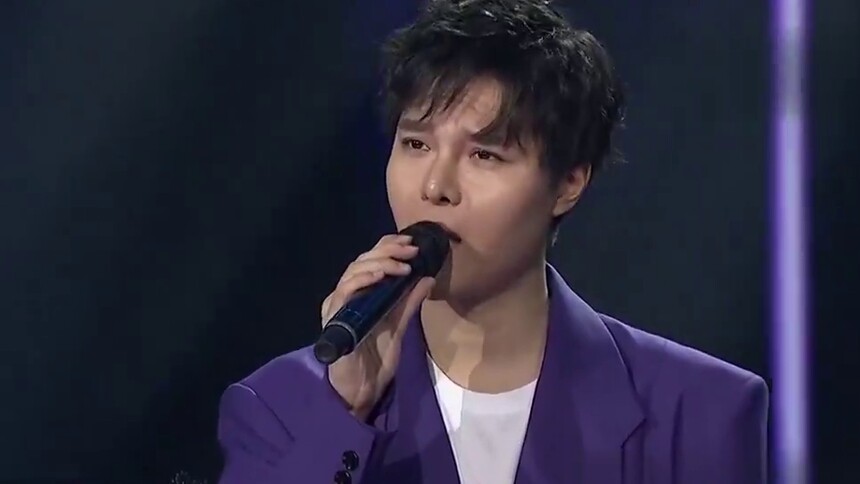 麦麦《追光者》