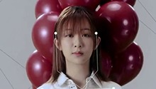 杨紫年刊封面大片释出