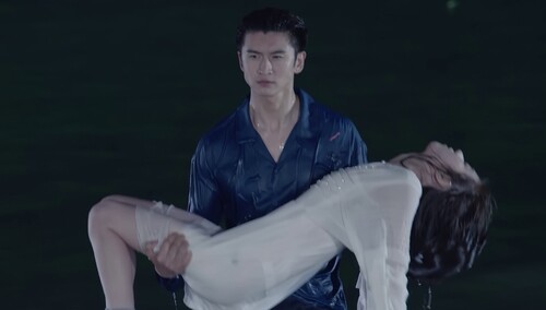 水逆夫妇发糖叶海抱安菲的样子太帅了