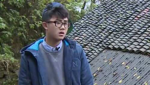 变形计第十一季3月2日看点代少气急败坏暴走跳深坑