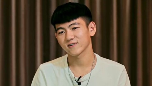 2017变形计6月24日看点变形史上最穷城市少年找节目组借钱