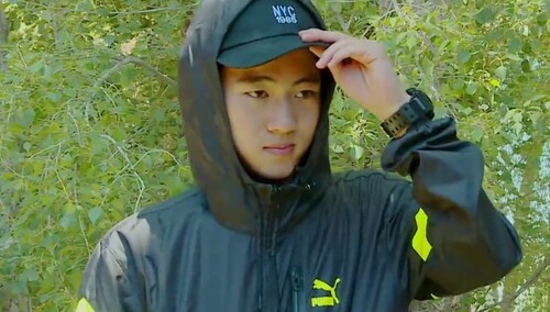 笑cry高肖男用生命在拒绝鸡粪车