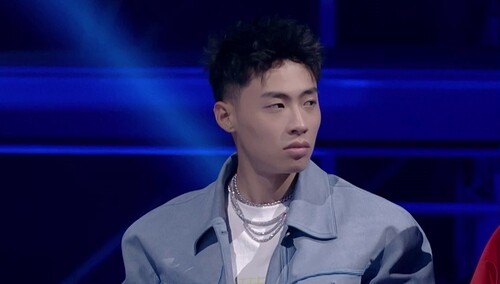 《说唱听我的》6月21日看点:选手现场质疑赛制 制作人ice光光起冲突?