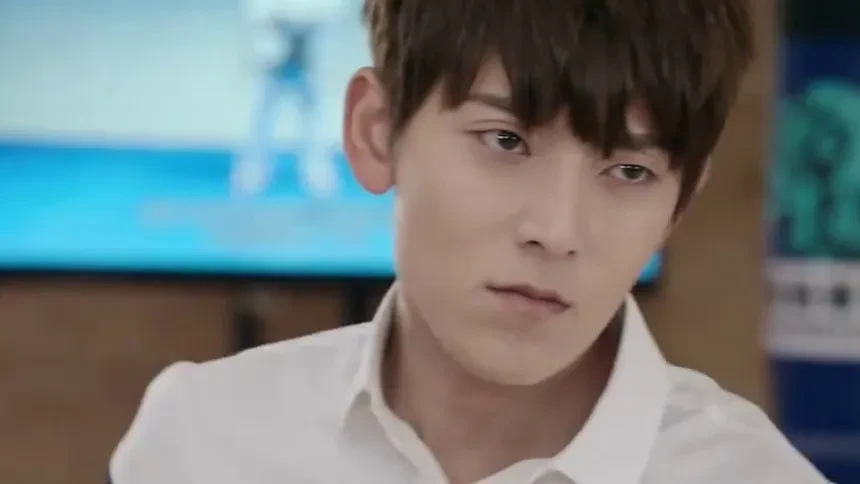 长安廷皓高手对决 长安负伤眼睁睁看廷皓带走百草