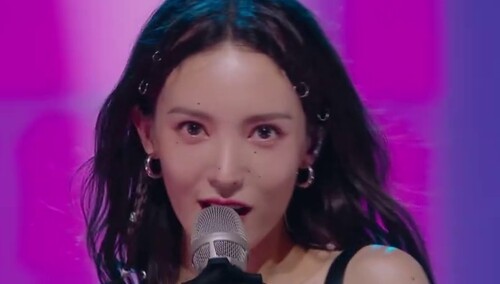 纯享:金晨《独上c楼》 美貌暴击惊艳亮相-综艺-高清视频在线观看-芒果