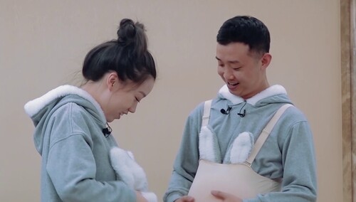 新生的秘密第二季奶盖夫妇先导片奶gai夫妇兔兔情侣装狂撒糖