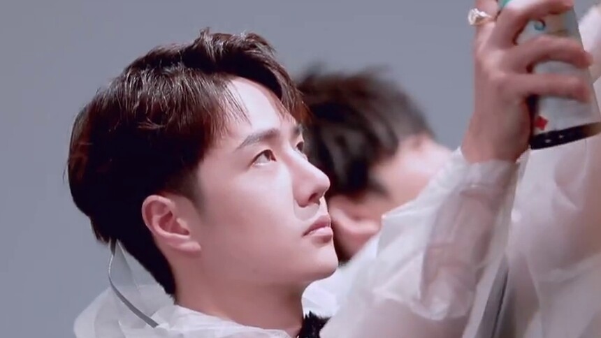 王一博大张伟联手随意街画-综艺-高清视频在线观看-芒果tv