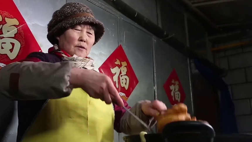 每年过年才会炸的小吃油粿