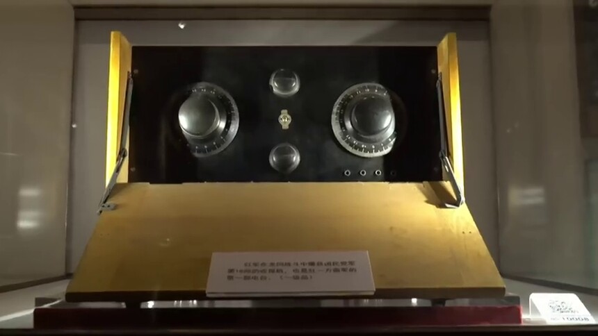 半部电台背后的通信和新闻传奇02:20花絮片段