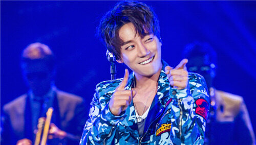 0318片段4:黄致列撩妹升级扭腰甩臀 金志文返场献唱《中国姑娘》-综艺