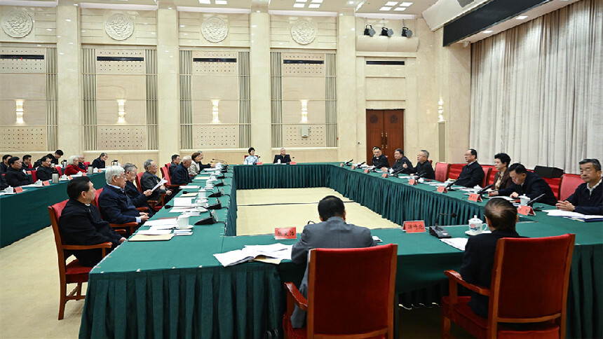 沈晓明主持召开省级离退休老同志情况通报会暨省委“十五五”规划《建议》征求意见座谈会