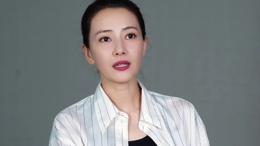 《森中有林》东北大姨限定版高圆圆 反差演绎致命血玫瑰