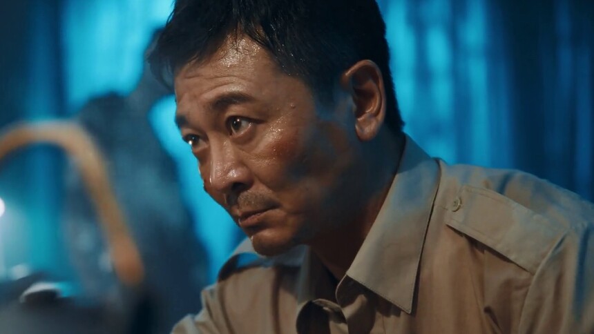 郑明被迫贩假钞