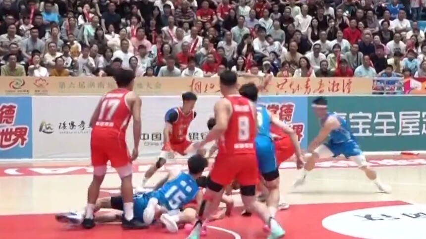 从篮球场到绿茵场 永州队的一天“遗憾与欣喜”交织