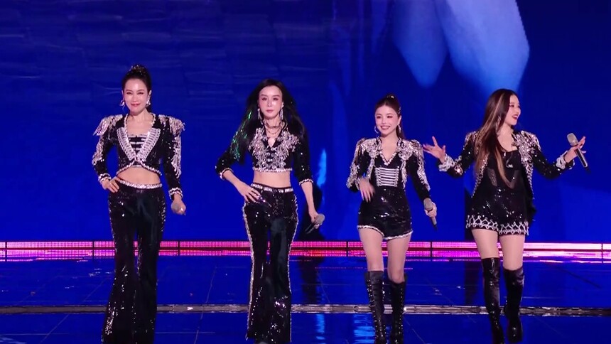 乘风2026 四公观演区机位（上）：唐艺昕跟着《普通Disco》普通的摇 庄法何宣林徐梦洁练舞不停