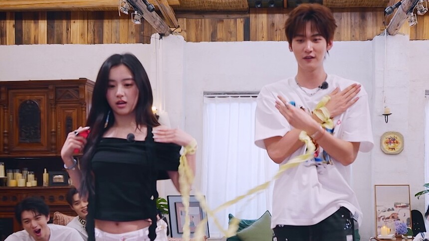 番综第3期看点：包上恩周柯宇跳女团舞