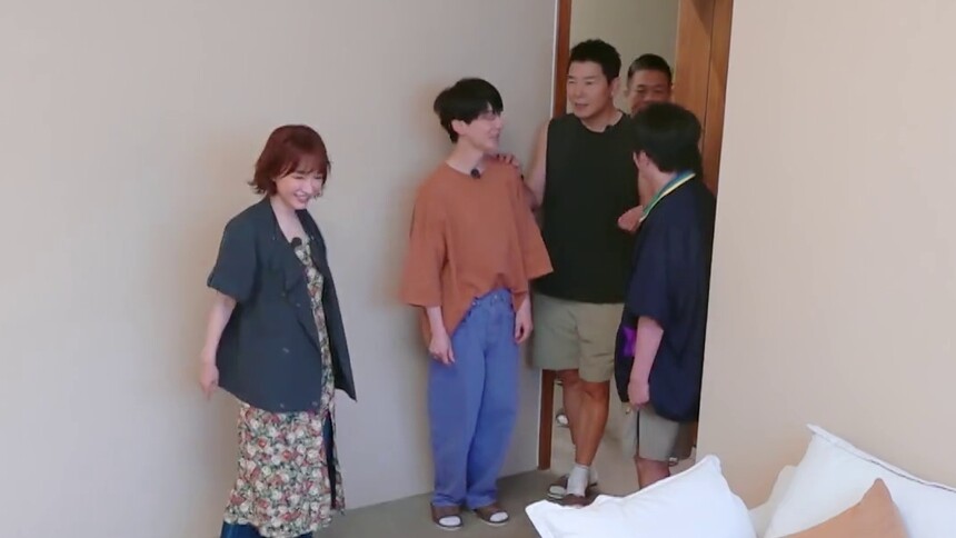 姓李的人要有浴缸？因为“李玉刚”！戴军奇葩谐音梗逗笑孙浩