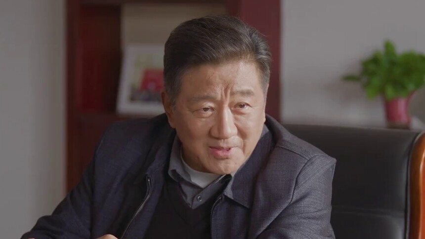 《种墨园》第32集看点：放下心结携手翃星厂攻关