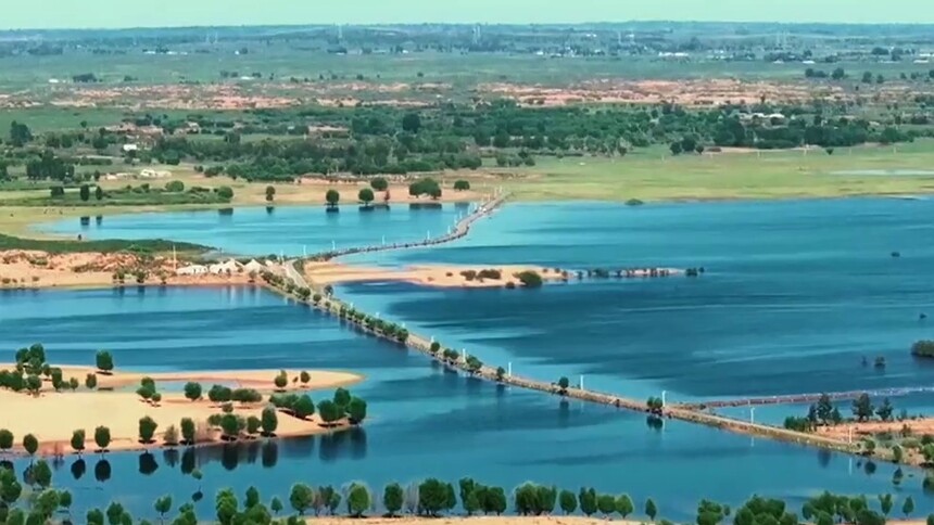 瞰中国｜内蒙古：沙海绿洲入画来