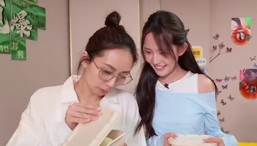 刘惜君合伙人王凯慈的vlog：刘惜君王凯慈后台相处欢乐多