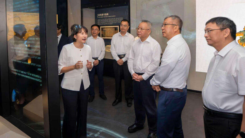 中国语言资源保护工程成果展示馆开馆 沈晓明宣布开馆