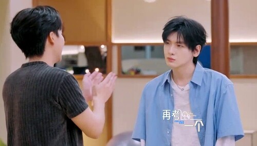 机智在线！翟潇闻轻松应对填词游戏