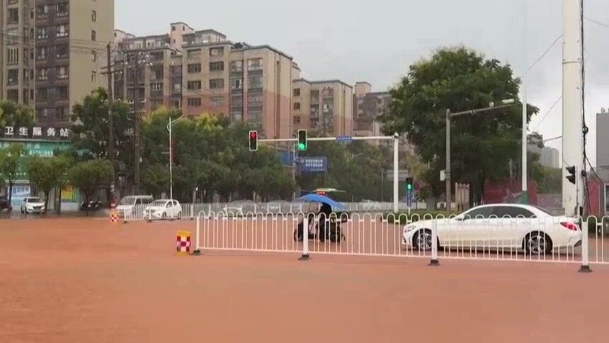台风“紫檀”外围环流影响湖南 未来三天多阵雨或雷阵雨