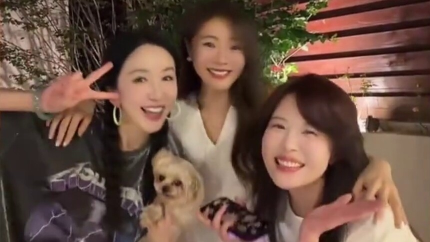 凑热闹追热点：邓家佳李金铭娄艺潇梦幻同框 是谁的青春被狠狠戳中！