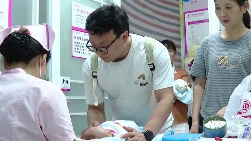 健康热搜索：呼吸道合胞病毒“预防针”落地湖南 一针守护整个流行季 筑牢小宝宝秋冬呼吸道健康防线