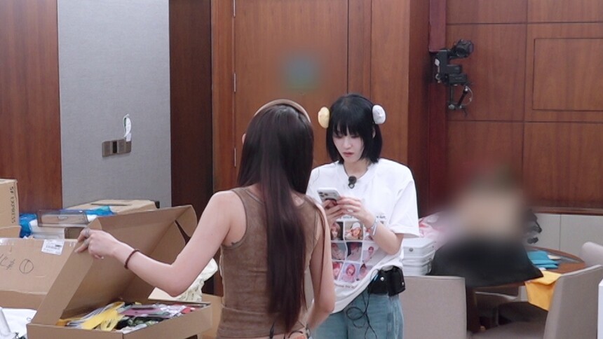 我家那闺女2026 专属花絮第2期：罗予彤黄灿灿收拾家元气浓度超标 黄灿灿自制音响听歌仪式感拉满